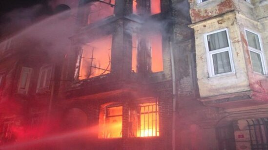 TƏLƏBƏLƏRİN BİNASINDA dəhşətli hadisə: 5 ölü, 38 yaralı
