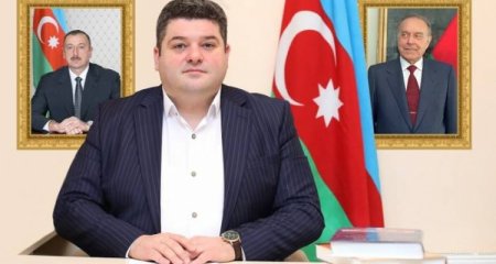 Daha bir namizəd seçki qanununu açıq şəkildə pozdu - FOTOFAKT