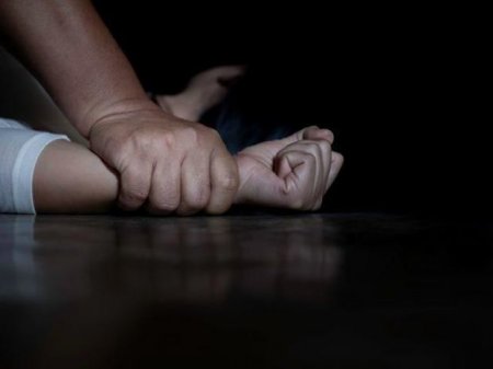 Bakıda kişi dostları ilə birləşib, sevgilisinə təcavüz etdi - ŞOK İDDİA