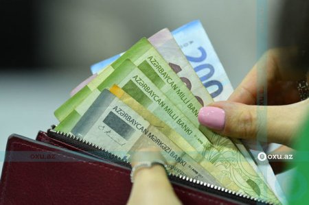 Azərbaycanda bir sıra şəxslərin maaşları ARTIRILACAQ