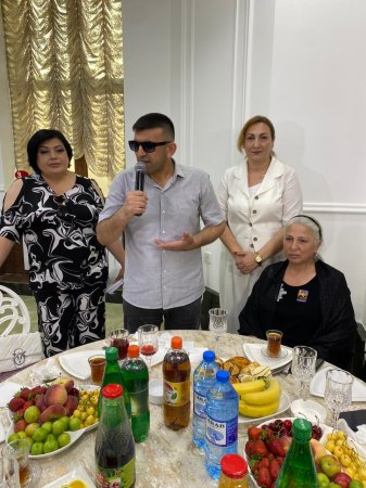 QHT rəhbəri Qurban bayramını şəhid ailələri  və qazilərlə qeyd edib