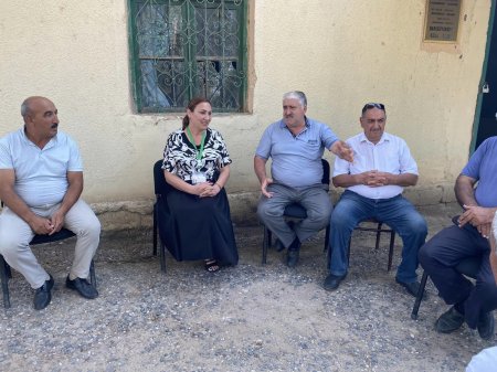 QHT sədri Yasəmən Qəyyumova seçicilərlə görüşlərə başladı