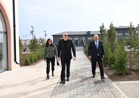 Prezident İlham Əliyev və birinci xanım Mehriban Əliyeva Ağdamın Sarıcalı kəndinin birinci mərhələsinin açılışında iştirak ediblər