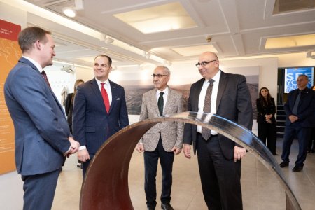 ABŞ Dövlət Departamentinin rəsmisi Səngəçal terminalında olub