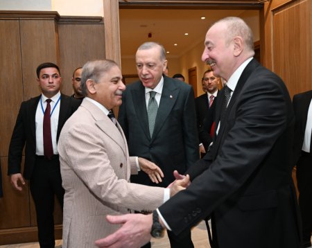 Laçında Azərbaycan Prezidentinin, Türkiyə Prezidentinin və Pakistanın Baş nazirinin Zirvə görüşü keçirilib