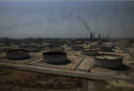 OPEC+ gündəlik neft hasilatını yarım milyon barel artıracaq