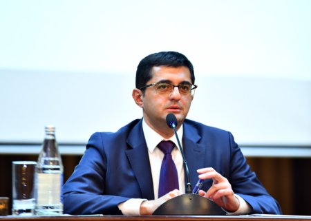 ADNSU-da keçirilən “Açıq qapı” günündə 400-dən çox abituriyent iştirak edib