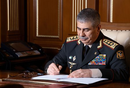 Azərbaycan müdafiə naziri Pakistan tərəfinə başsağlığı verib