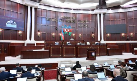 Milli Məclisin plenar iclasında 9 məsələ müzakirə olunub