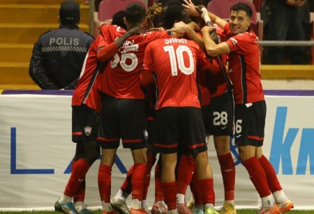 “Qəbələ” iki mövqeyə əcnəbi futbolçular axtarır