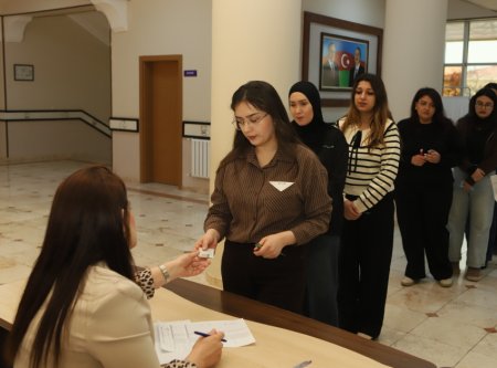 Naxçıvanda məktəblərdə kitabxana müdiri və kitabxanaçı vəzifələrinə işə qəbul imtahanı keçirilib