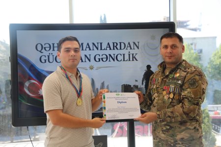 26 İyun – Azərbaycan Respublikası Silahlı Qüvvələri Günü